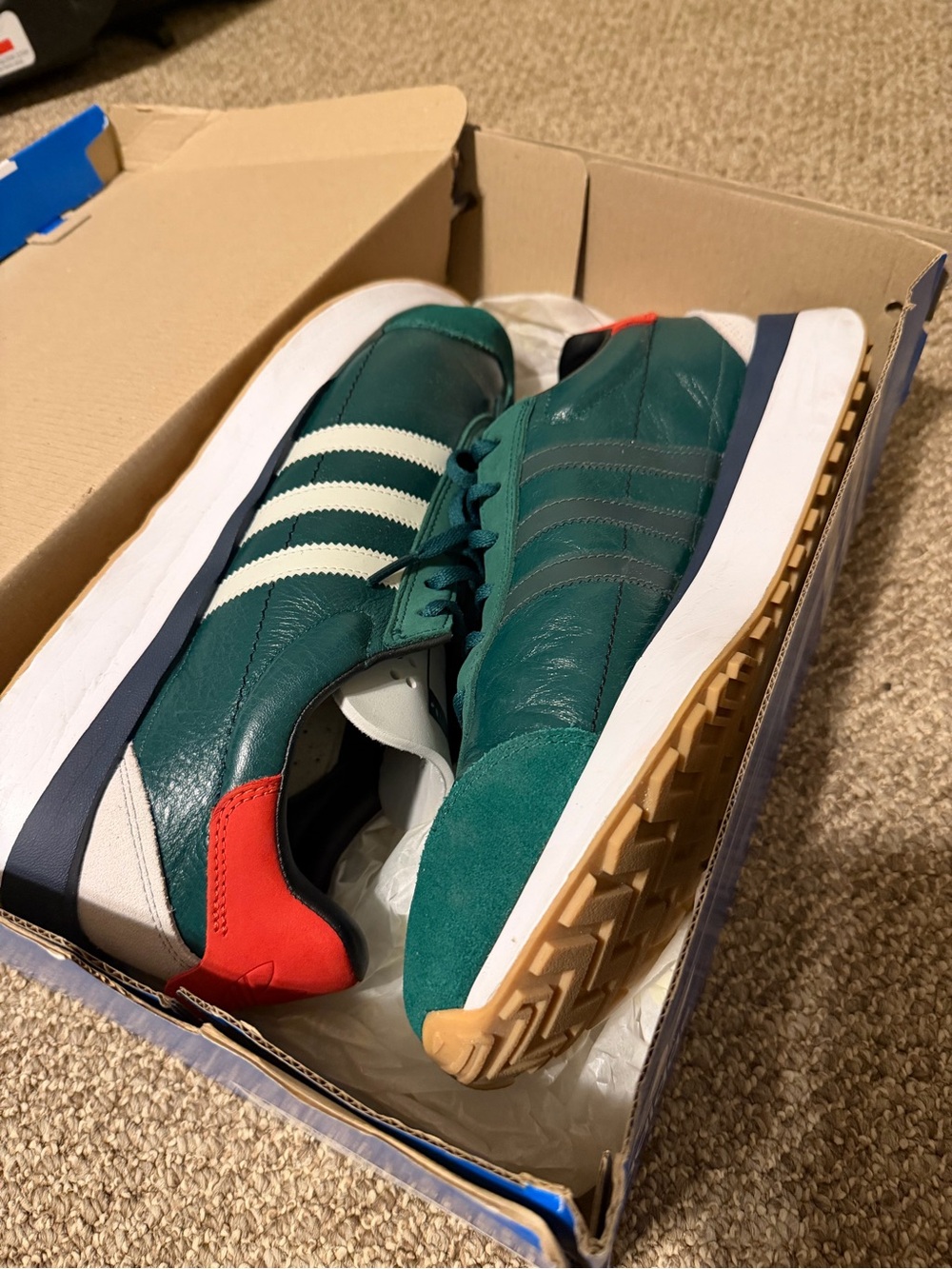 adidas Men’s Green and White Retro Trainer with Red Heel
